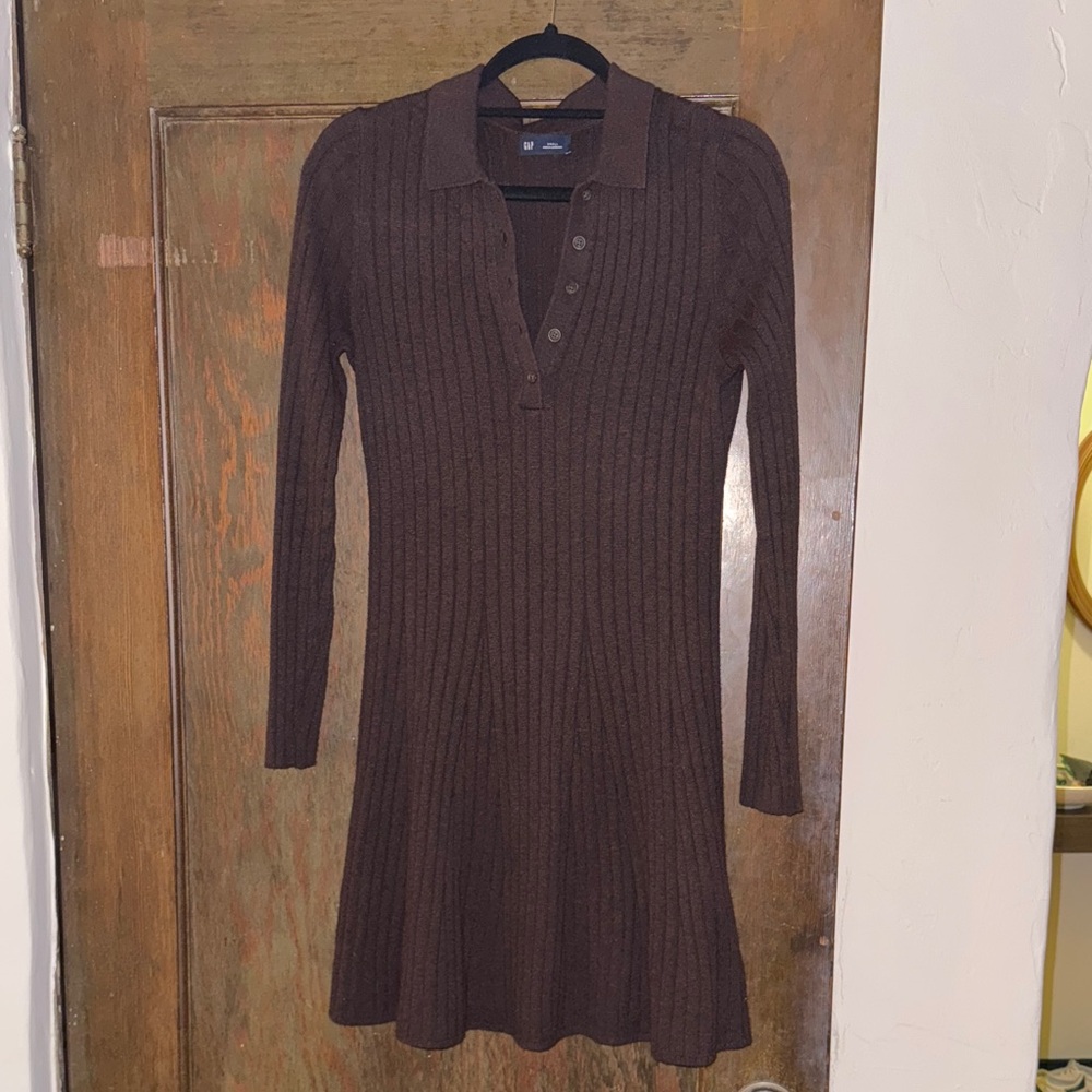 Elegant Brown Gap Ribbed Knit Dress
